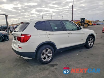 Trzecie zdjęcie samochodu z tyłu: 2011 BMW X3 XDRIVE28I VIN:5UXWX5C53BL700203 - miniatura