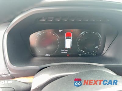 Zdjęcie 8 z 12 samochodu: 2016 VOLVO XC90 T6 VIN:YV4A22PL1G1059389 - miniatura
