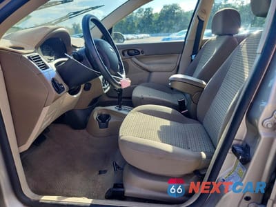 Zdjęcie 7 z 14 samochodu: 2007 FORD FOCUS ZXW VIN:1FAHP36N07W185568 - miniatura