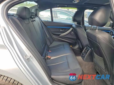 Zdjęcie 10 z 12 samochodu: 2018 BMW 340 XI VIN:WBA8B7G52JNU95455 - miniatura
