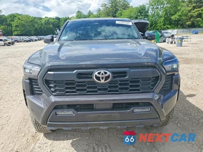 Piąte zdjęcie samochodu w środku: 2024 TOYOTA TACOMA TRD OFF-ROAD VIN:3TMLB5JN4RM037772 - miniatura