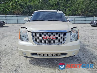 Piąte zdjęcie samochodu w środku: 2010 GMC YUKON SLT VIN:1GKUCCE04AR288352 - miniatura