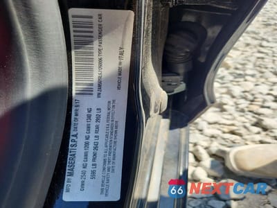 Zdjęcie 12 z 12 samochodu: 2018 MASERATI QUATTROPORTE S VIN:ZAM56YRL6J1260006 - miniatura