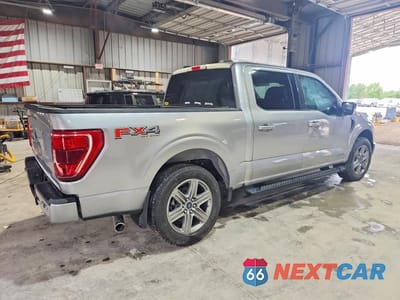 Trzecie zdjęcie samochodu z tyłu: 2021 FORD F150 SUPERCREW VIN:1FTFW1ED5MFB27291 - miniatura
