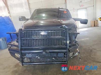 Piąte zdjęcie samochodu w środku: 2018 RAM 2500 SLT VIN:3C6TR5JT1JG288351 - miniatura