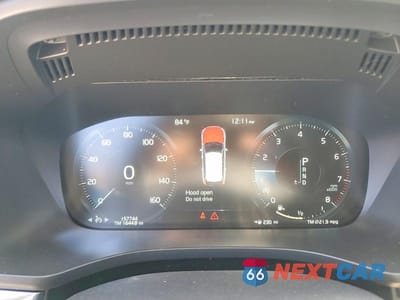 Zdjęcie 9 z 13 samochodu: 2018 VOLVO XC60 T5 MOMENTUM VIN:YV4102RK4J1086281 - miniatura