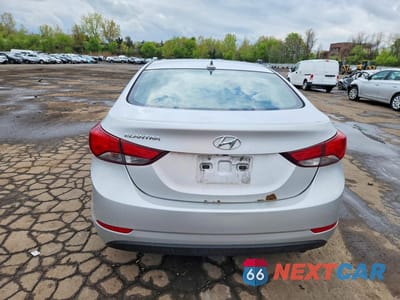 Zdjęcie 6 z 12 samochodu: 2016 HYUNDAI ELANTRA VIN:5NPDH4AE5GH654503 - miniatura