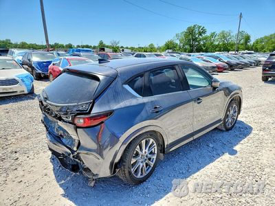 Trzecie zdjęcie samochodu z tyłu: 2024 MAZDA CX-5 PREMIUM VIN:JM3KFBDM0R0399433 - miniatura