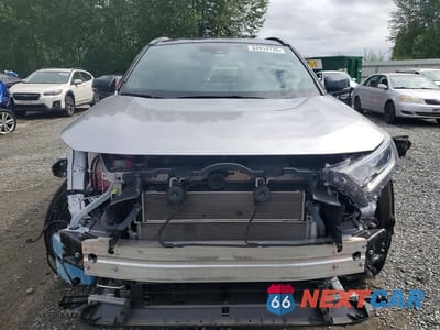 Piąte zdjęcie samochodu w środku: 2020 TOYOTA RAV4 XSE VIN:4T3EWRFV2LU003977 - miniatura