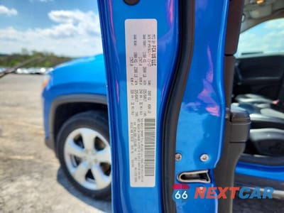 Zdjęcie 13 z 13 samochodu: 2018 JEEP COMPASS LATITUDE VIN:3C4NJDBB1JT231499 - miniatura