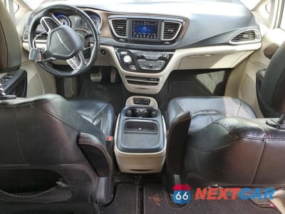 Zdjęcie 8 z 13 samochodu: 2018 CHRYSLER PACIFICA TOURING L VIN:2C4RC1BG4JR163322 - miniatura