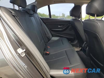 Zdjęcie 10 z 12 samochodu: 2016 BMW 320 XI VIN:WBA8E5G51GNT94055 - miniatura