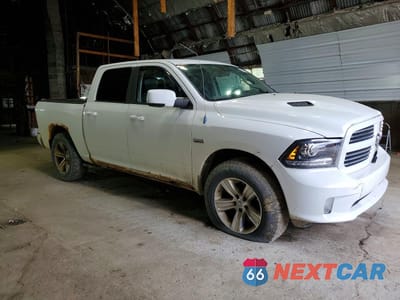 Czwarte zdjęcie samochodu z boku: 2013 RAM 1500 SPORT VIN:1C6RR7MTXDS536191 - miniatura