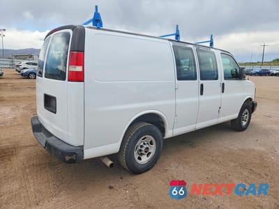Trzecie zdjęcie samochodu z tyłu: 2011 GMC SAVANA G2500 VIN:1GTW7FCG6B1100375 - miniatura