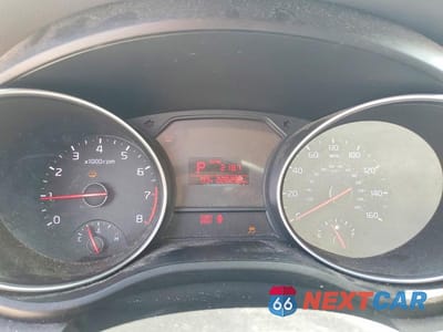 Zdjęcie 9 z 13 samochodu: 2015 KIA SEDONA LX VIN:KNDMB5C15F6020702 - miniatura