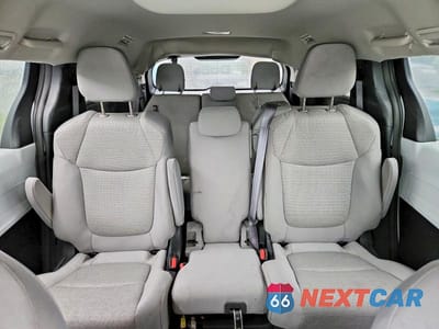 Zdjęcie 10 z 14 samochodu: 2025 TOYOTA SIENNA LE VIN:5TDKRKEC6SS240568 - miniatura