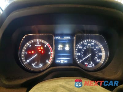 Zdjęcie 9 z 12 samochodu: 2016 NISSAN TITAN XD SL VIN:1N6BA1F48GN503341 - miniatura
