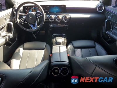 Zdjęcie 8 z 12 samochodu: 2023 MERCEDES-BENZ CLA 250 VIN:W1K5J4GB4PN362997 - miniatura