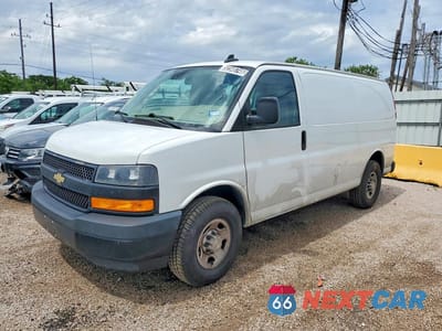 2021 CHEV EXPRESS G2500 1GCWGAFP7M1258404 - główne zdjęcie licytacji z USA - miniatura