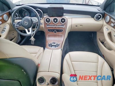 Zdjęcie 8 z 12 samochodu: 2019 MERCEDES-BENZ C 300 4MATIC VIN:55SWF8EB0KU318429 - miniatura