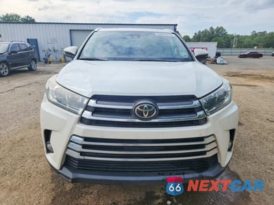 Piąte zdjęcie samochodu w środku: 2018 TOYOTA HIGHLANDER LIMITED VIN:5TDYZRFH7JS239554 - miniatura