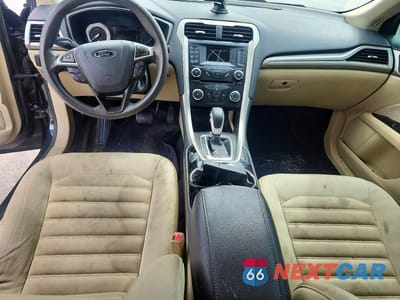 Zdjęcie 8 z 12 samochodu: 2015 FORD FUSION SE VIN:3FA6P0H7XFR136481 - miniatura