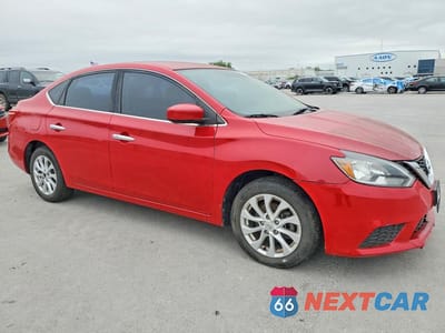 Czwarte zdjęcie samochodu z boku: 2018 NISSAN SENTRA SV VIN:3N1AB7AP8JY215395 - miniatura