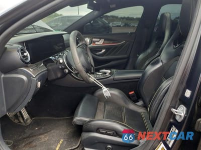 Zdjęcie 7 z 12 samochodu: 2018 MERCEDES-BENZ E 63 AMG-S VIN:WDDZF8KB7JA224435 - miniatura
