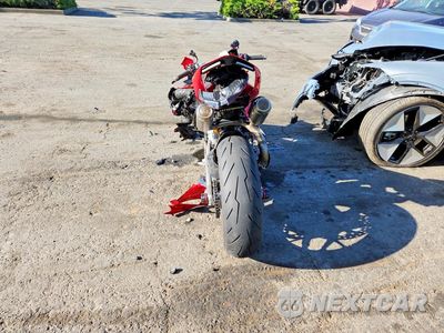 Czwarte zdjęcie samochodu z boku: 2025 DUCATI PANIGALE V2 VIN:ZDMHAU8T9SB001276 - miniatura