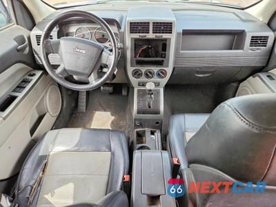 Zdjęcie 8 z 12 samochodu: 2007 JEEP PATRIOT LIMITED VIN:1J8FF48W17D353321 - miniatura
