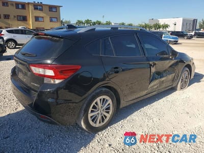 Trzecie zdjęcie samochodu z tyłu: 2018 SUBARU IMPREZA PREMIUM VIN:4S3GTAB64J3700732 - miniatura