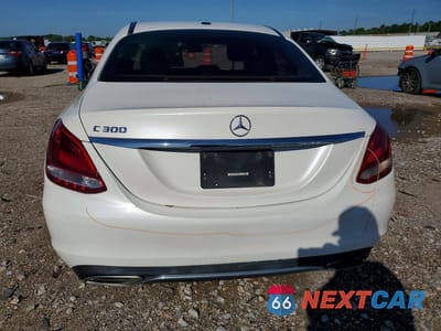 Zdjęcie 6 z 12 samochodu: 2017 MERCEDES-BENZ C 300 VIN:55SWF4JB7HU232252 - miniatura