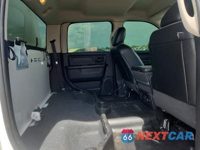 Zdjęcie 10 z 12 samochodu: 2022 RAM 1500 CLASSIC TRADESMAN VIN:3C6RR7KG2NG429831 - miniatura