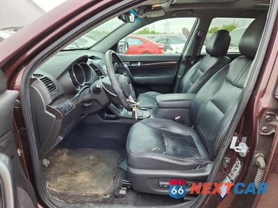 Zdjęcie 7 z 12 samochodu: 2012 KIA SORENTO EX VIN:5XYKU4A26CG268070 - miniatura