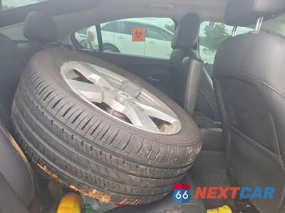 Zdjęcie 10 z 12 samochodu: 2013 CHEVROLET VOLT VIN:1G1RF6E47DU101712 - miniatura