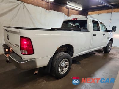Trzecie zdjęcie samochodu z tyłu: 2014 RAM 2500 ST VIN:3C6UR5HJXEG173682 - miniatura