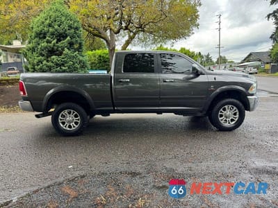 Zdjęcie 12 z 12 samochodu: 2015 RAM 2500 LARAMIE VIN:3C6UR5FL7FG673076 - miniatura