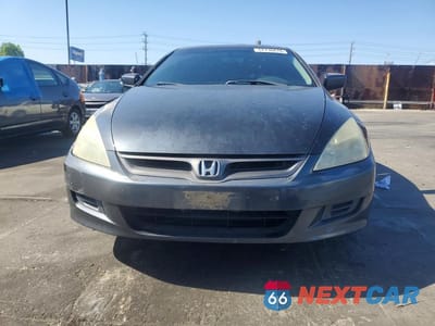Piąte zdjęcie samochodu w środku: 2006 HONDA ACCORD EX VIN:1HGCM82666A005998 - miniatura