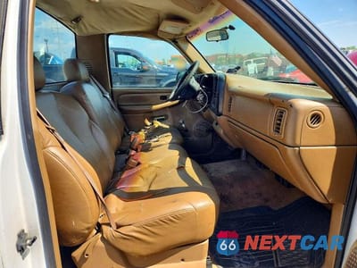 Zdjęcie 10 z 12 samochodu: 1999 CHEVROLET SILVERADO C1500 VIN:1GCEC14WXXE242874 - miniatura