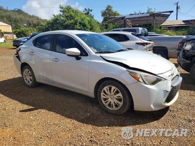 Czwarte zdjęcie samochodu z boku: 2019 TOYOTA YARIS L VIN:3MYDLBYV0KY514834 - miniatura