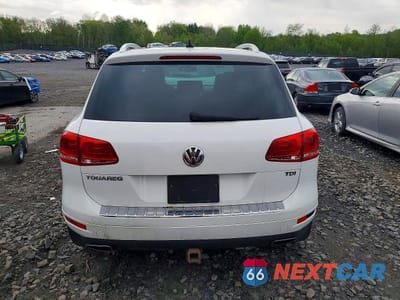 Zdjęcie 6 z 13 samochodu: 2014 VOLKSWAGEN TOUAREG V6 TDI VIN:WVGEP9BP6ED013038 - miniatura