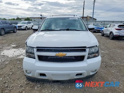 Piąte zdjęcie samochodu w środku: 2013 CHEVROLET SUBURBAN K1500 LT VIN:1GNSKJE7XDR243743 - miniatura