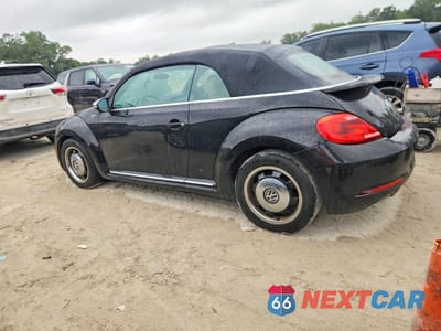 Drugie zdjęcie samochodu z przodu: 2013 VOLKSWAGEN BEETLE VIN:3VW5P7ATXDM802073 - miniatura