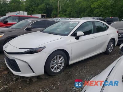 2025 TOYOTA CAMRY LE 4T1DAACK0SU520983 - główne zdjęcie licytacji z USA - miniatura