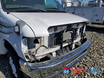 Zdjęcie 9 z 10 samochodu: 2013 FORD ECONOLINE E350 SUPER DUTY CUTAWAY VAN VIN:1FDEE3FL7DDA93152 - miniatura