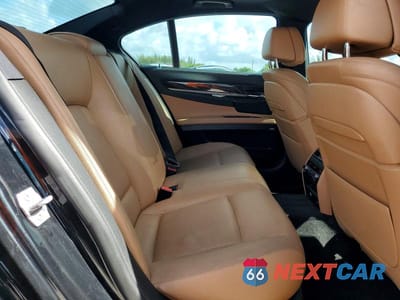 Zdjęcie 10 z 12 samochodu: 2015 BMW 740 I VIN:WBAYA6C58FGK16332 - miniatura