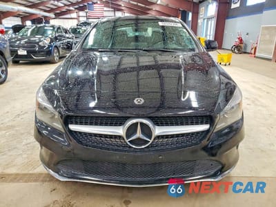 Piąte zdjęcie samochodu w środku: 2019 MERCEDES-BENZ CLA 250 4MATIC VIN:WDDSJ4GB8KN723398 - miniatura