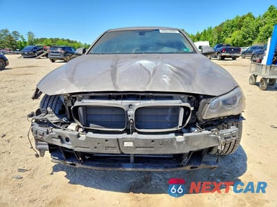Piąte zdjęcie samochodu w środku: 2015 BMW 535 I VIN:WBA5B1C50FD918455 - miniatura