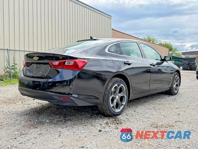 Czwarte zdjęcie samochodu z boku: 2024 CHEVROLET MALIBU LT VIN:1G1ZD5ST9RF196457 - miniatura