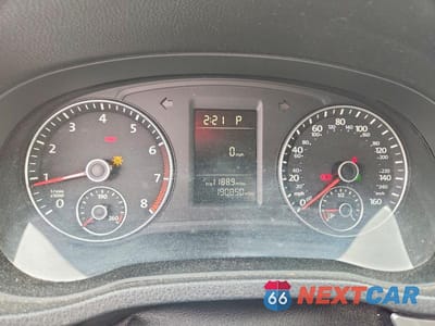 Zdjęcie 9 z 12 samochodu: 2013 VOLKSWAGEN PASSAT S VIN:1VWAP7A39DC010268 - miniatura